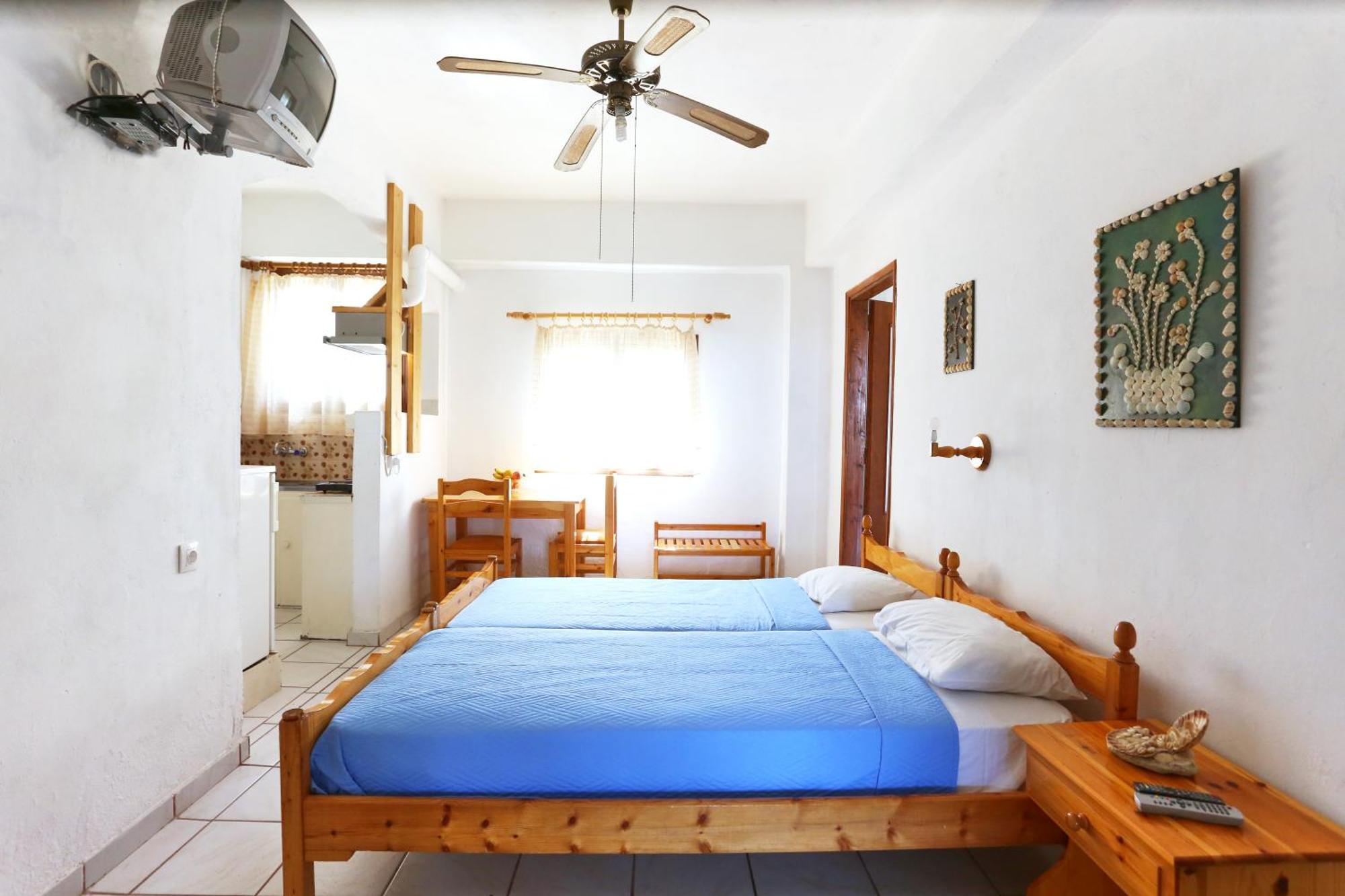 Armena Inn アルメニスティス エクステリア 写真