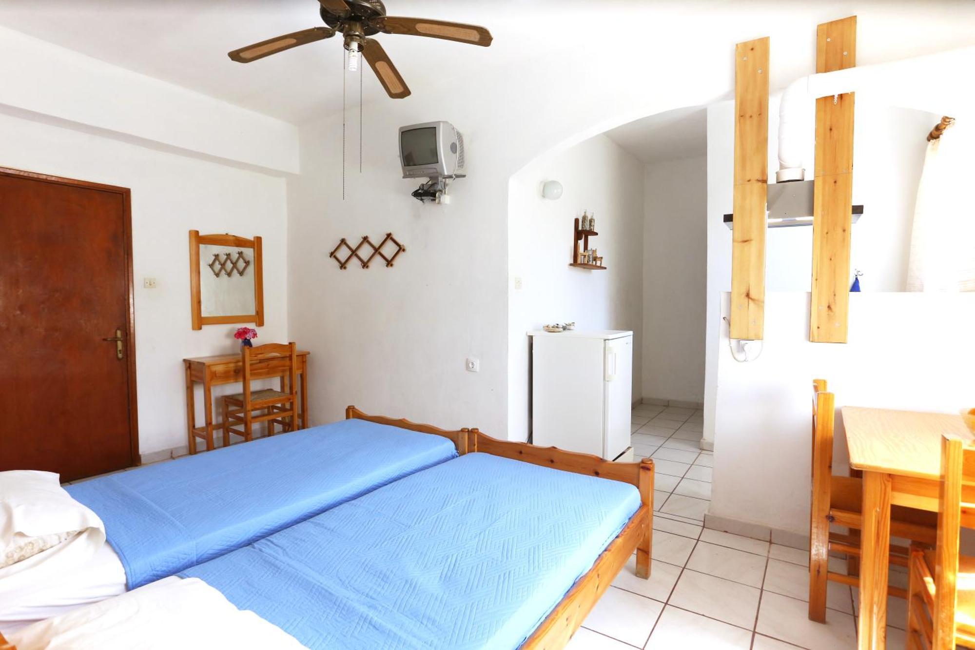 Armena Inn アルメニスティス エクステリア 写真