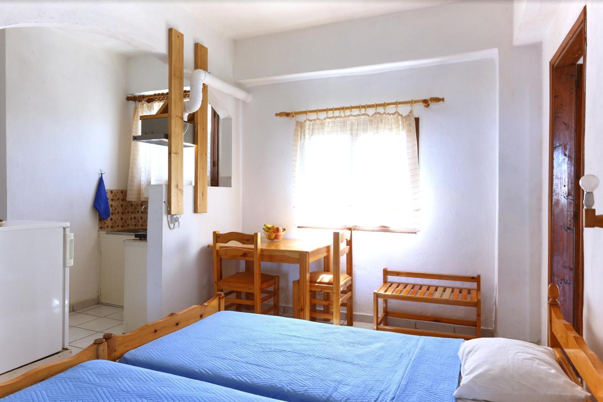 Armena Inn アルメニスティス エクステリア 写真